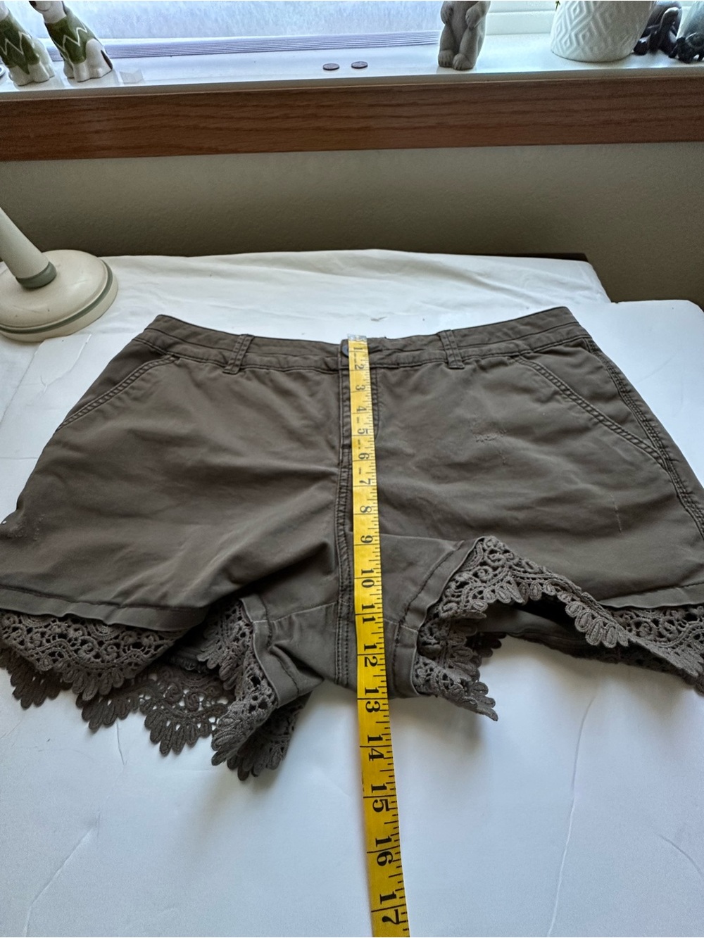 Maurices Distressed Olive Green Shorts Crochet Hem Size 15/16 - Picture 6 of 9
